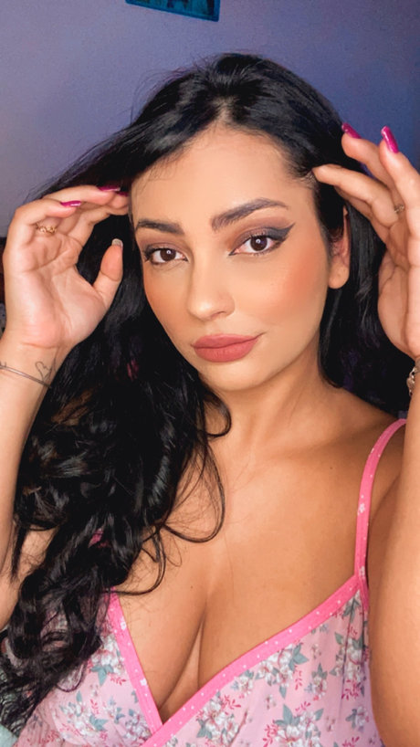 Taise Moreno セクシーなスター 写真