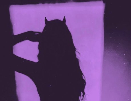 mon ヌードスター 写真