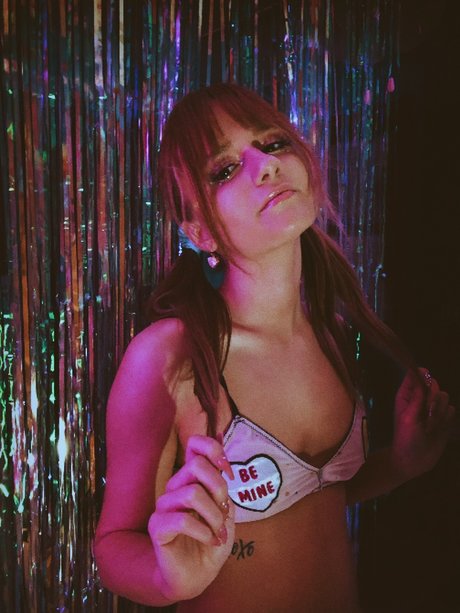 Marcella_ ポルノ女優 画像