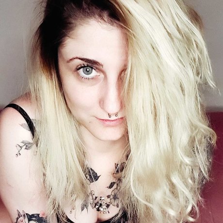 Miss Door 完璧なモデル 画像