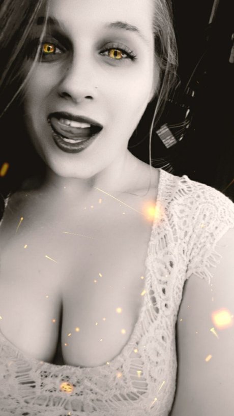 パウグプリンセスOnlyFans アートポルノ ギャラリー