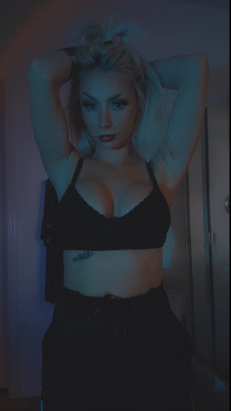 痩せたアジア人ティーン OnlyFans ポルノグラフィック 写真