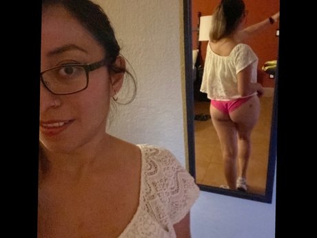 Nery セクシー女優 写真