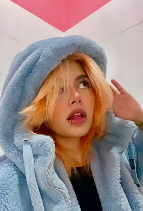 赤毛のソロOnlyFans 美しいxxx 写真