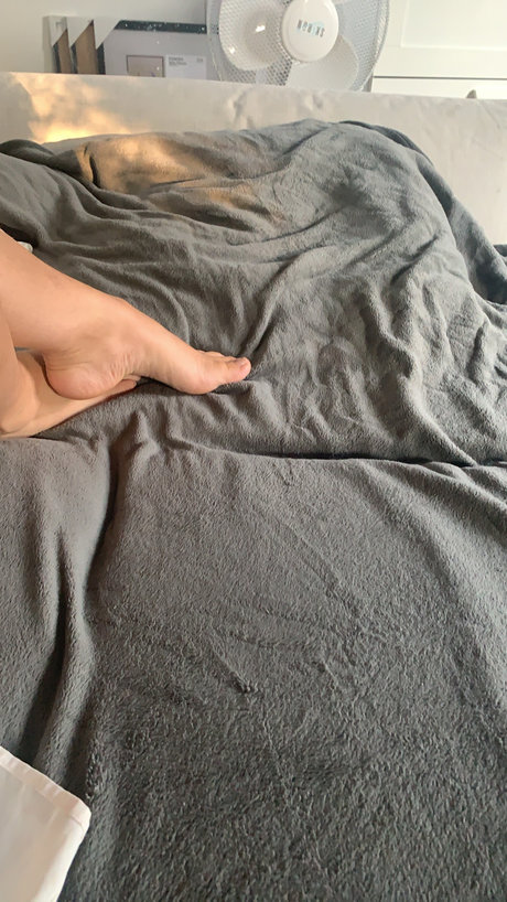 Nasta アダルトモデル 写真