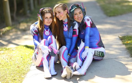 Loserfruit セクシーなポルノスター 画像