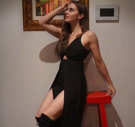 Loserfruit セックス女優 画像