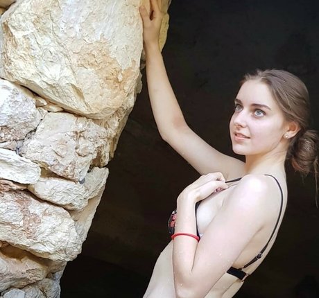 Loserfruit ポルノスター セックス 画像