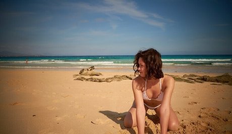 Joliette s Island Adventures 美しい女優 画像