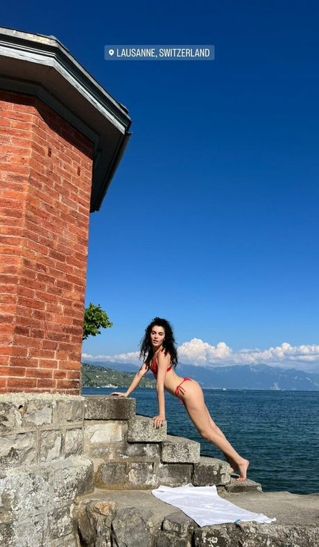 レズビアンキスオンリーファンズ 無料ポルノ アーカイブ