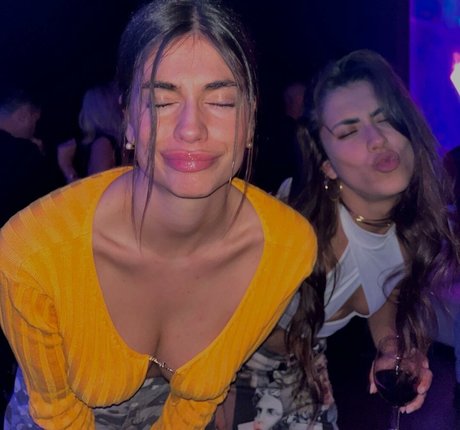 毛深いアジア人オンリーファンズ xxx 写真