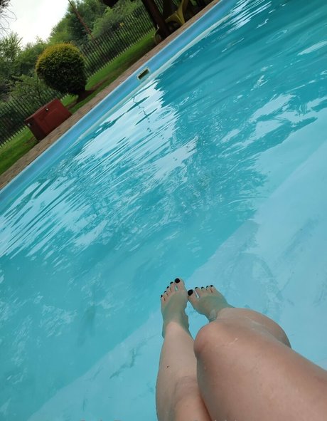 forbidden amara ポルノスター 裸 写真