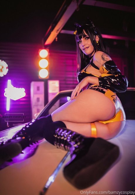 bamzycosplay エロティックモデル 写真