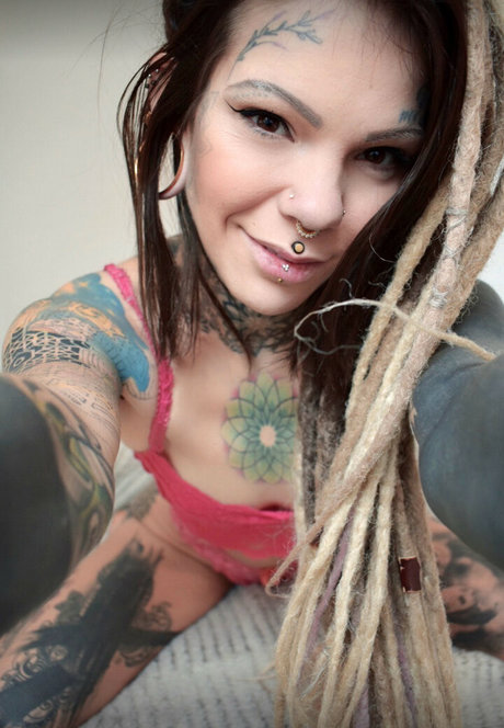 DarkLeaves ポルノスター 画像