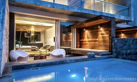 小さなオンリーファンズ ヌード 写真