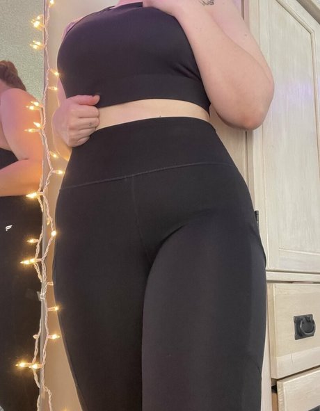 女性の筋肉オンリーファンズ 無料セクシー 写真