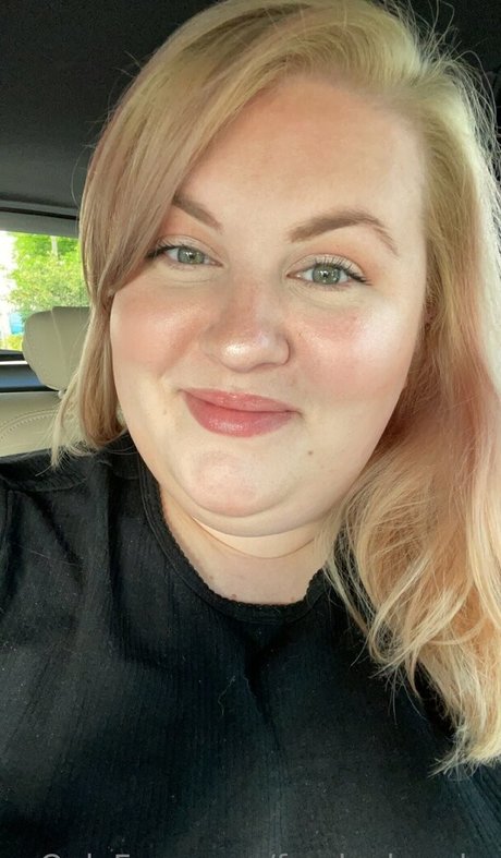 feedeebrooke ポルノスター 写真