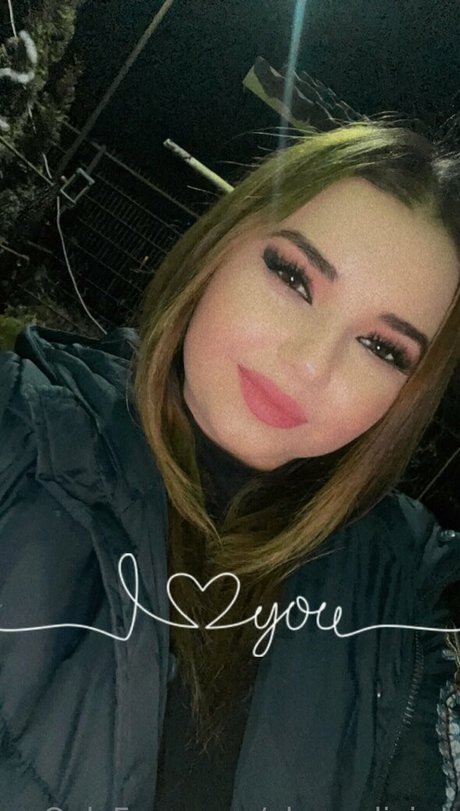 alessadivine 素敵なモデル 写真