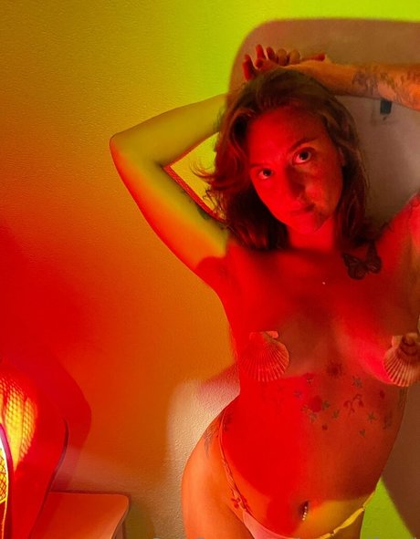 lamamifertil ポルノスター アダルト 画像