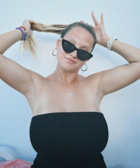 Leandra Lopes セクシーなスター 写真