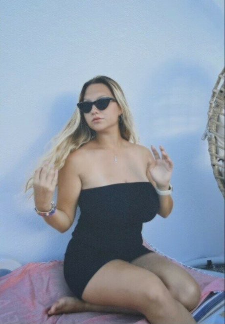 Leandra Lopes ヌード女優 画像