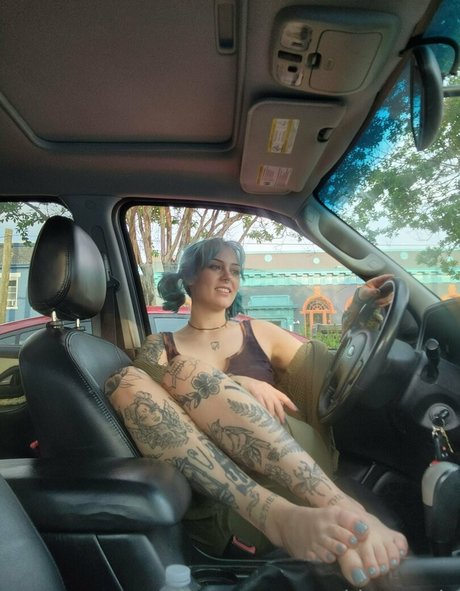 最高のプッシーオンリーファンズ ヌード 写真