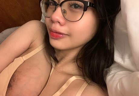 Hilixlie セクシー女優 ギャラリー