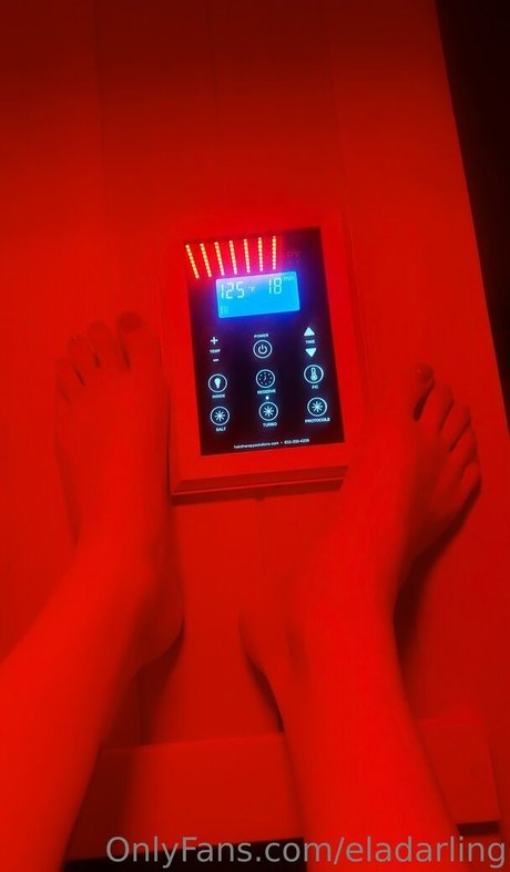 eladarling ポルノ女優 写真