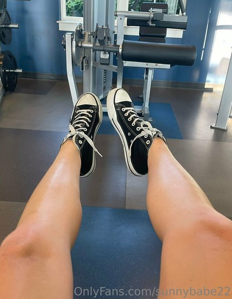 かわいいシーメールオンリーファンズ 無料ポルノ 写真