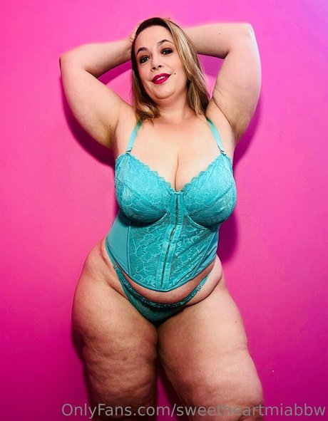 プッシー尻OnlyFans 可愛い ギャラリー