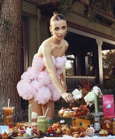 Emma Chamberlain 素敵なモデル 写真