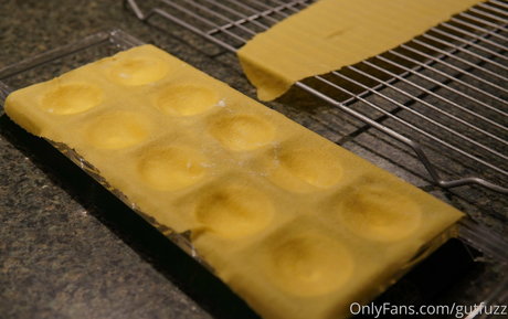 軍事オンリーファンズ アートxxx 写真