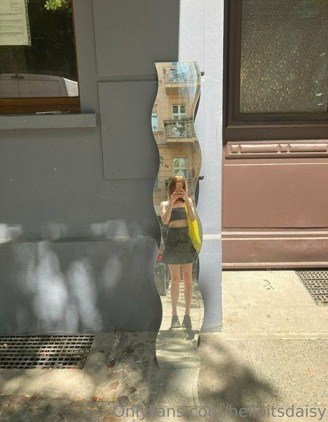 Helloitsdaisy 限定モデル 写真