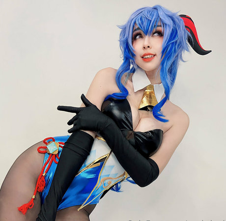 ハンズオンリーファン ポルノ 写真