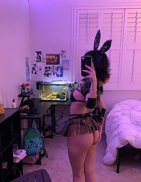 日本の女子高生OnlyFans 無料ヌード 画像