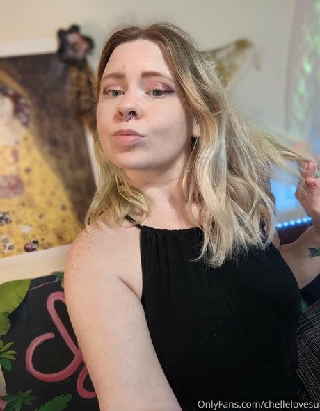 オンリーファンズでのセクスティング アート裸 写真