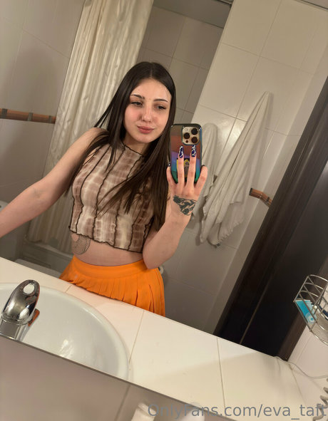 若い黒人女性オンリーファンズ 無料ヌード 写真