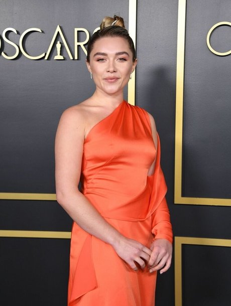 Florence Pugh 限定スター 写真
