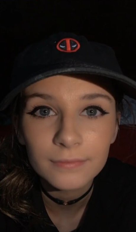 大学生カップルのオンリーファンズ ホット裸 画像