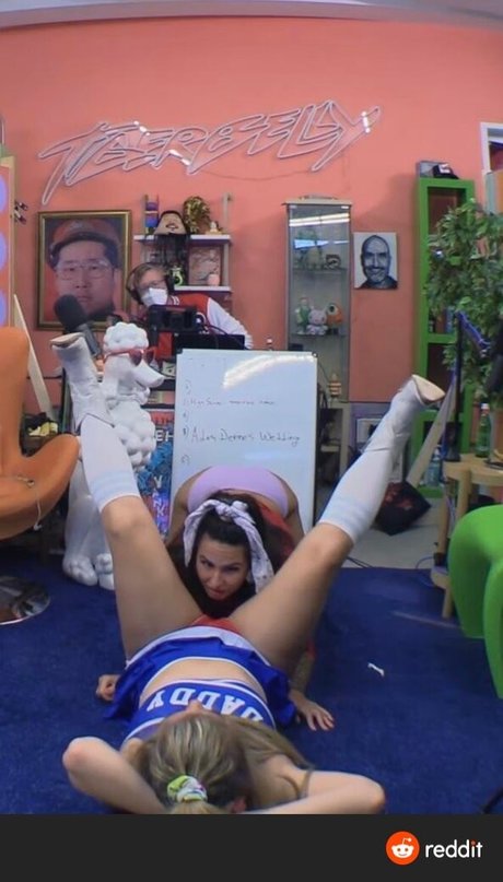 Annie Lederman モデル 画像