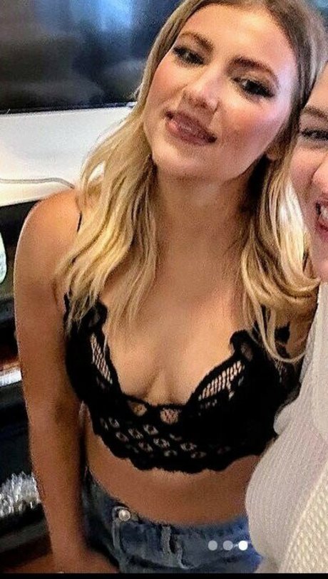 Annie Lederman 美しいスター アーカイブ