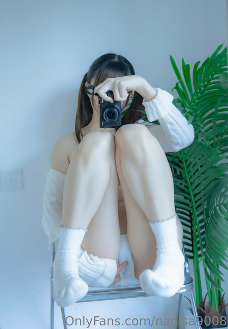 ブッシュ・オンリーファンズ ヌード アーカイブ