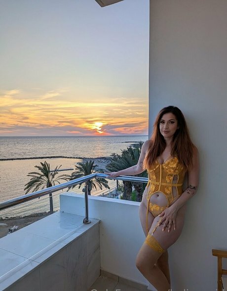 アジア人乱交オンリーファンズ xxx 画像