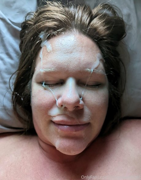 ティーン乱交OnlyFans 無料 写真