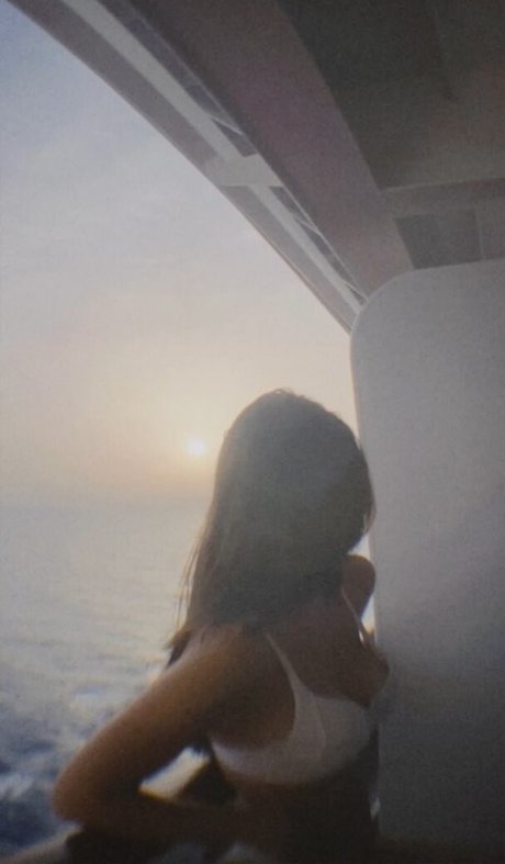 Beatrice Barichella スター ヌード アーカイブ