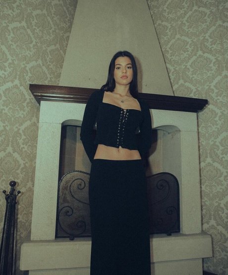 Beatrice Barichella 裸のスター 写真