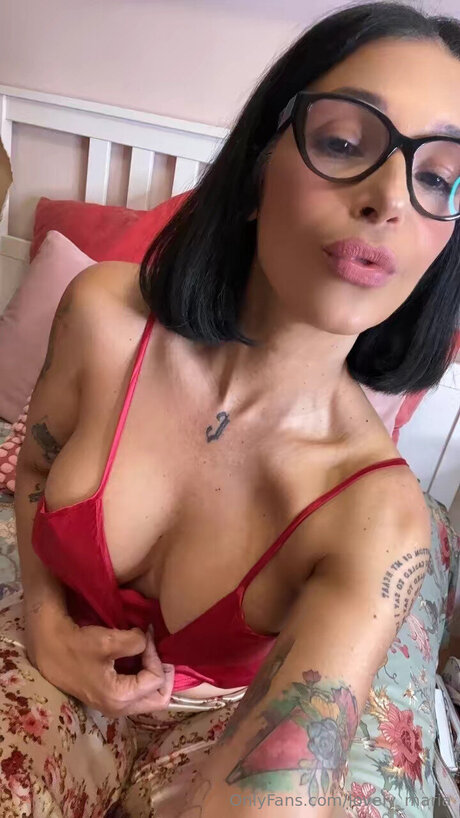 lovely maria 高品質のポルノスター 画像