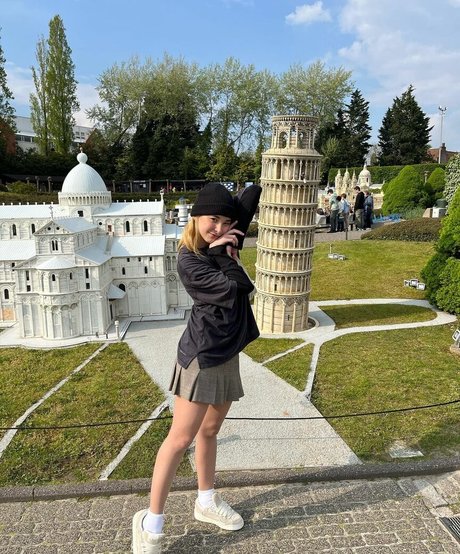 Thaiga xxxスター 画像