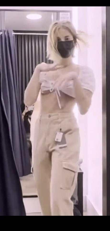 Thaiga スター ヌード 写真