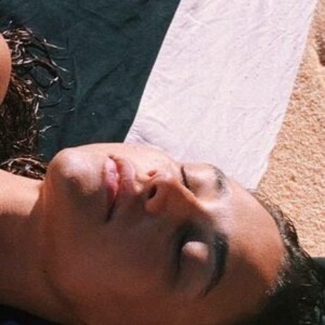 Debora Nascimento ポルノスター パーフェクト 写真